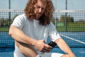 The 10 Best Apps to Elevate Your Padel Experience.
